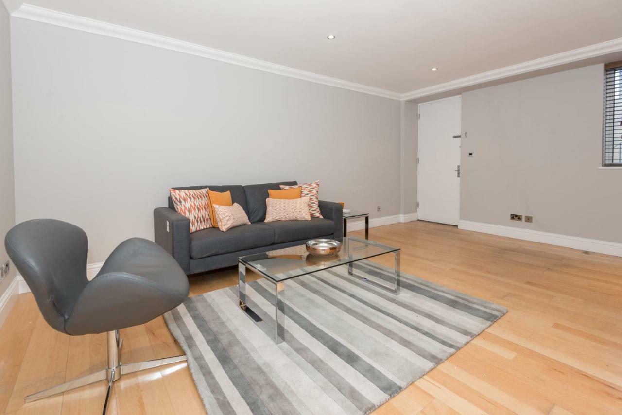 One Bedroom Hyde Park Apartment 런던 외부 사진